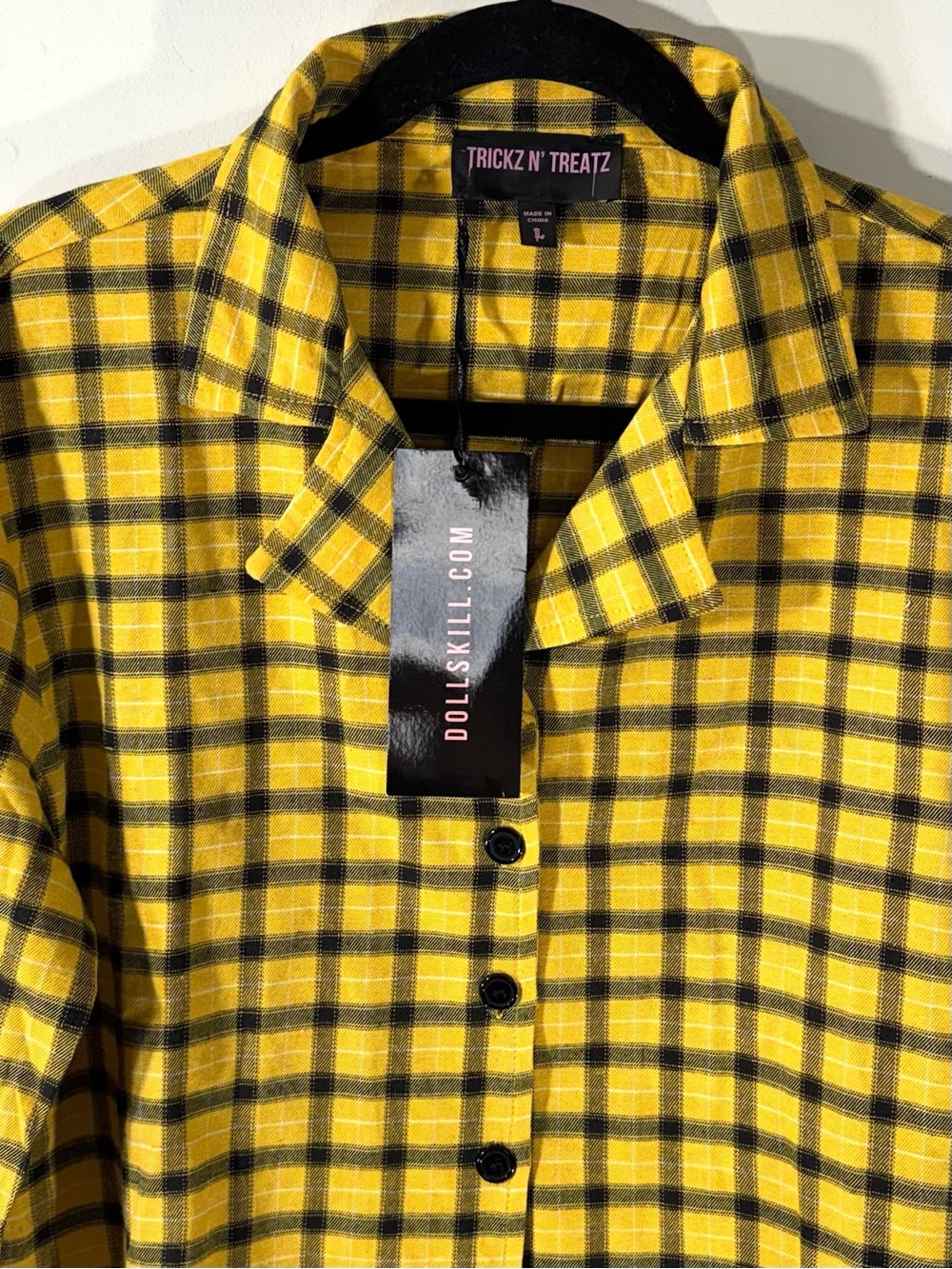 Dollskill Trickz N' Treatz Like Whatever Yellow Plaid Button Shirt Large NEW - Picture 2 of 10